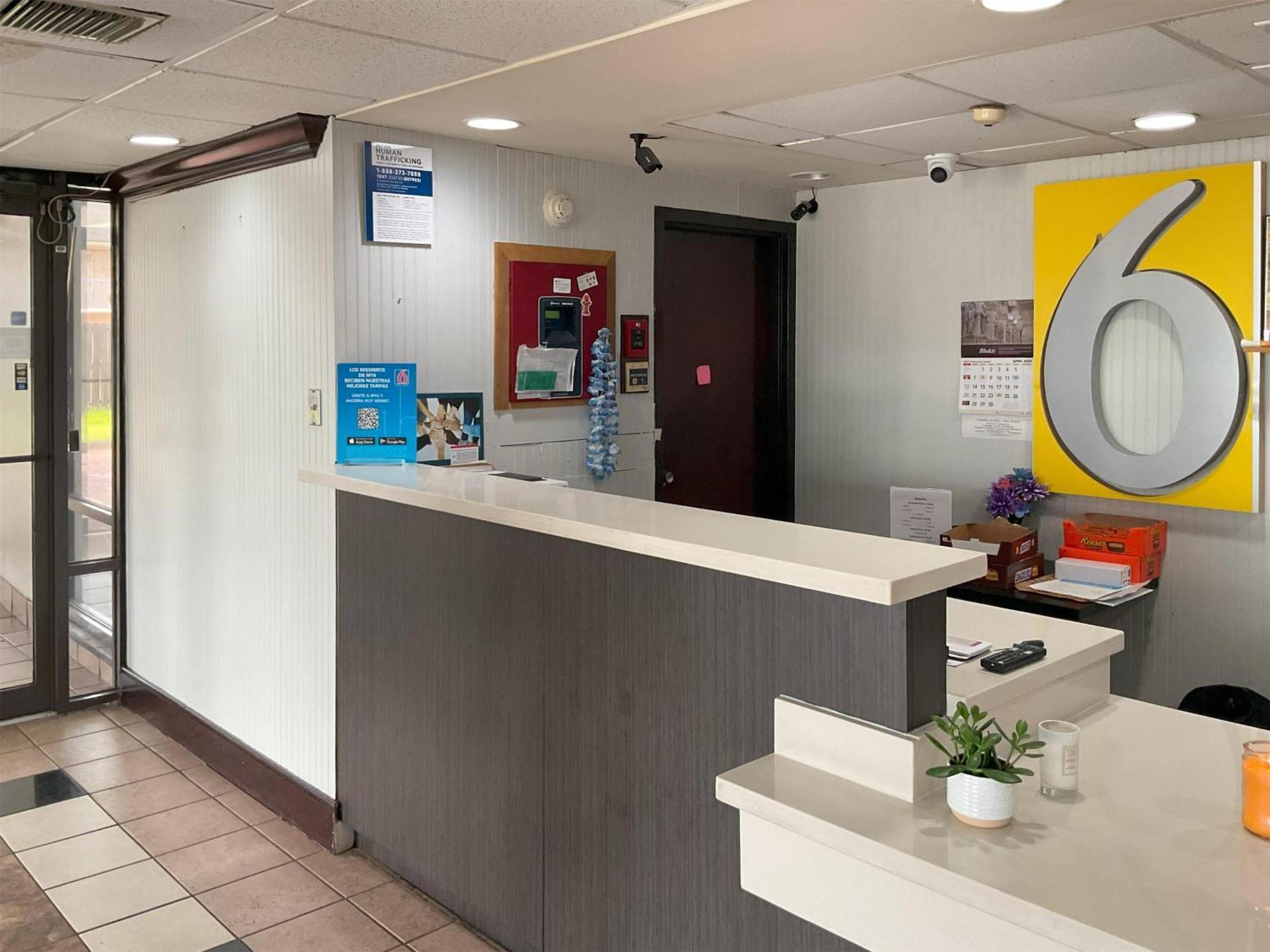 Motel 6 Baton Rouge East, La I12 ภายนอก รูปภาพ